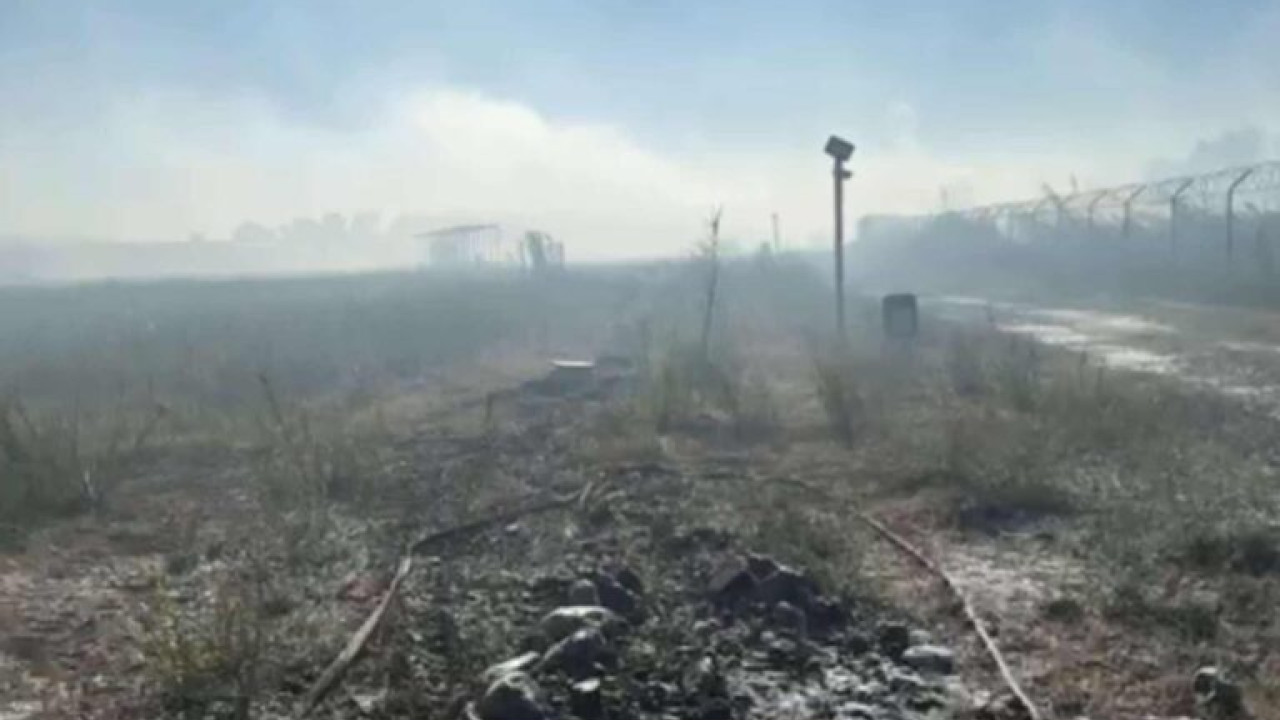 Καλαμάτα: Πυρκαγιά στη βόρεια πύλη του αεροδρομίου