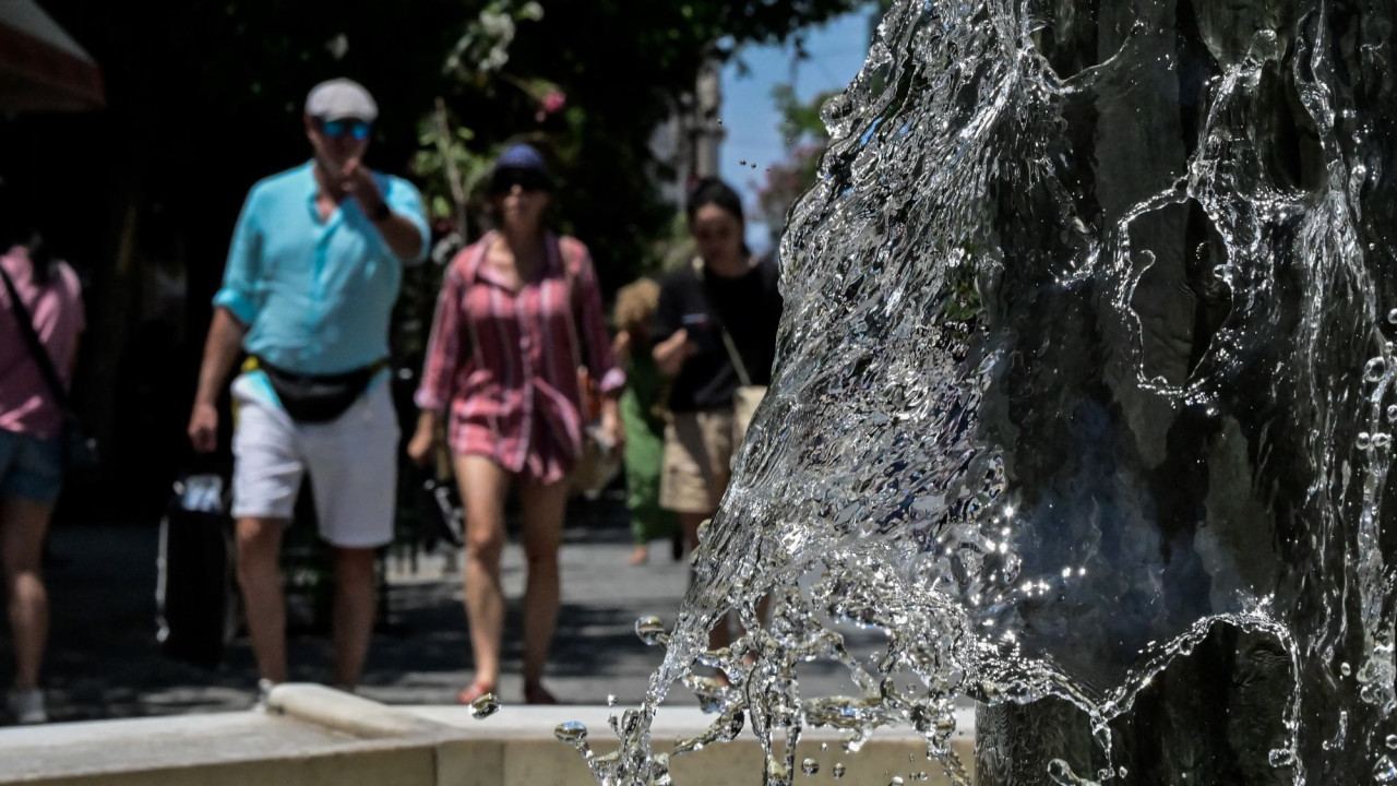 Καύσωνας διαρκείας από αύριο σε όλη τη χώρα Καύσωνας διαρκείας από αύριο σε όλη τη χώρα