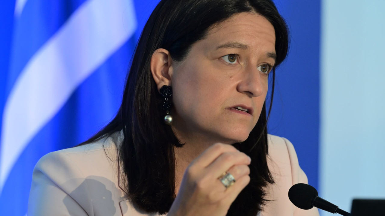 Financial Times: Η Νίκη Κεραμέως στην «πρώτη γραμμή» του επαναπατρισμού Ελλήνων