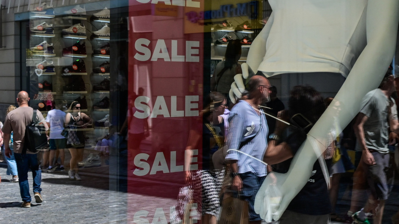 Μειωμένος κατά 4% ο κύκλος εργασιών στο λιανικό εμπόριο τον Μάιο Μειωμένος κατά 4% ο κύκλος εργασιών στο λιανικό εμπόριο τον Μάιο
