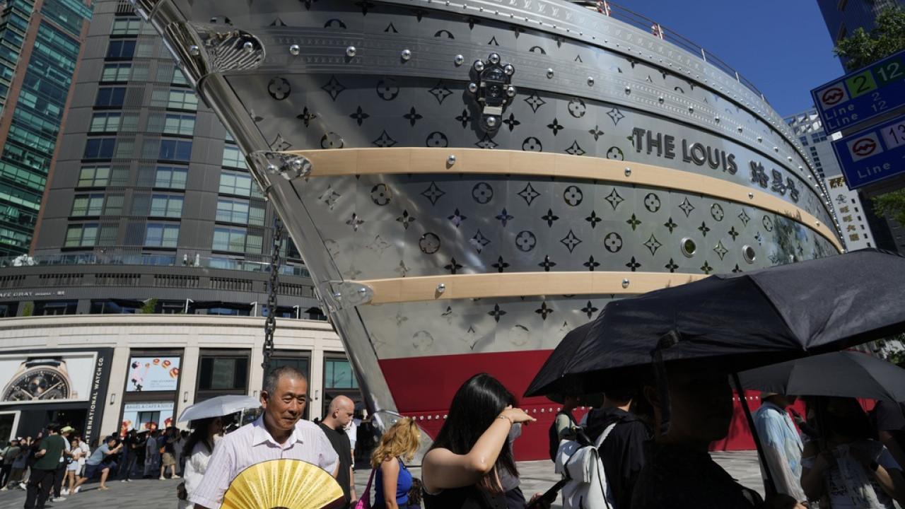 Louis Vuitton: Διέρρευσαν τα δεδομένα 419.000 πελατών Louis Vuitton: Διέρρευσαν τα δεδομένα 419.000 πελατών