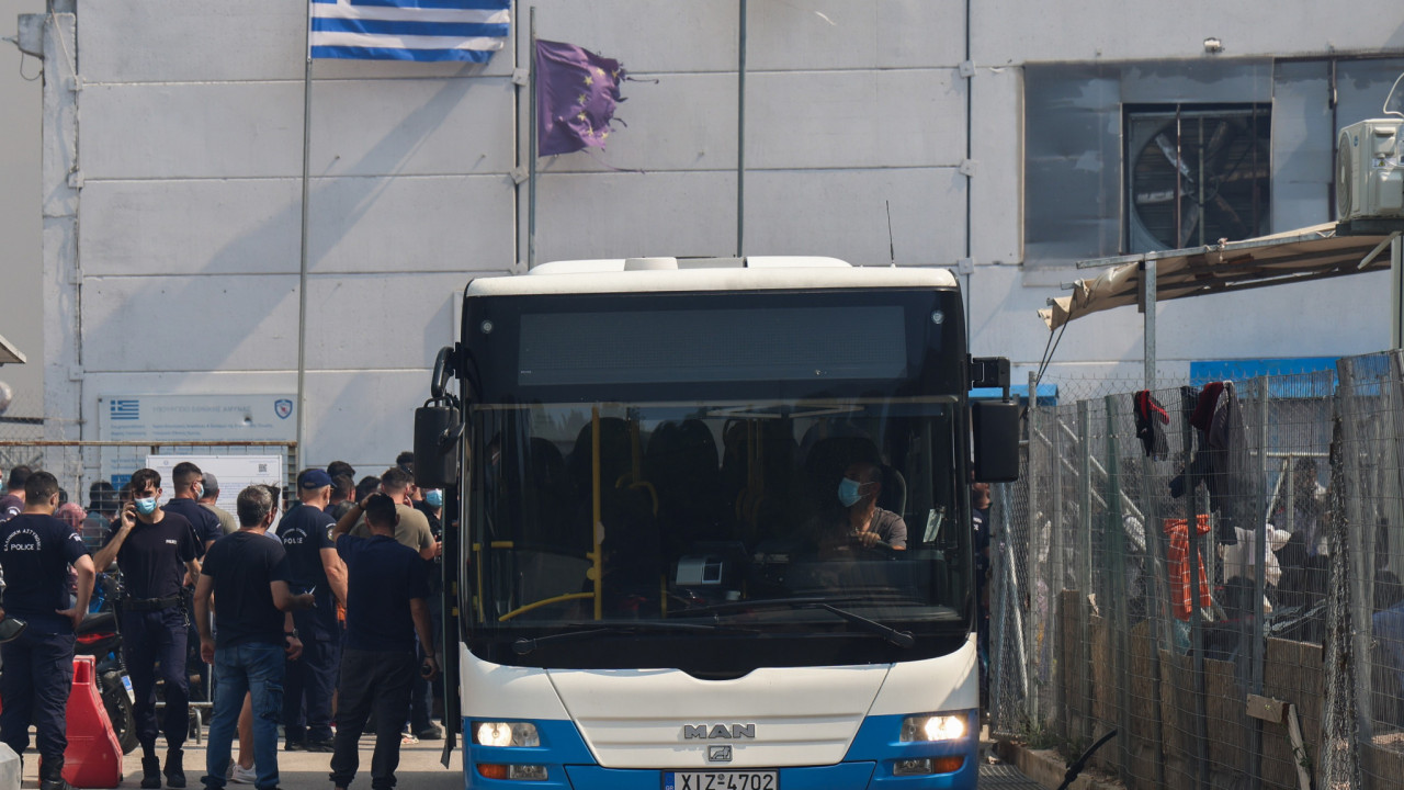 Επιδεινώνεται η μεταναστευτική κρίση στην Κρήτη - Στη Λιβύη μεταβαίνει ο Θάνος Πλεύρης