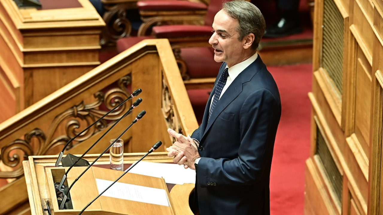 Μητσοτάκης σε Κωνσταντοπούλου: «Μην γκαρίζετε – Δεν είστε εδώ στο δικαστήριο για να υπερασπίζεστε τους βιαστές» Μητσοτάκης σε Κωνσταντοπούλου: «Μην γκαρίζετε – Δεν είστε εδώ στο δικαστήριο για να υπερασπίζεστε τους βιαστές»