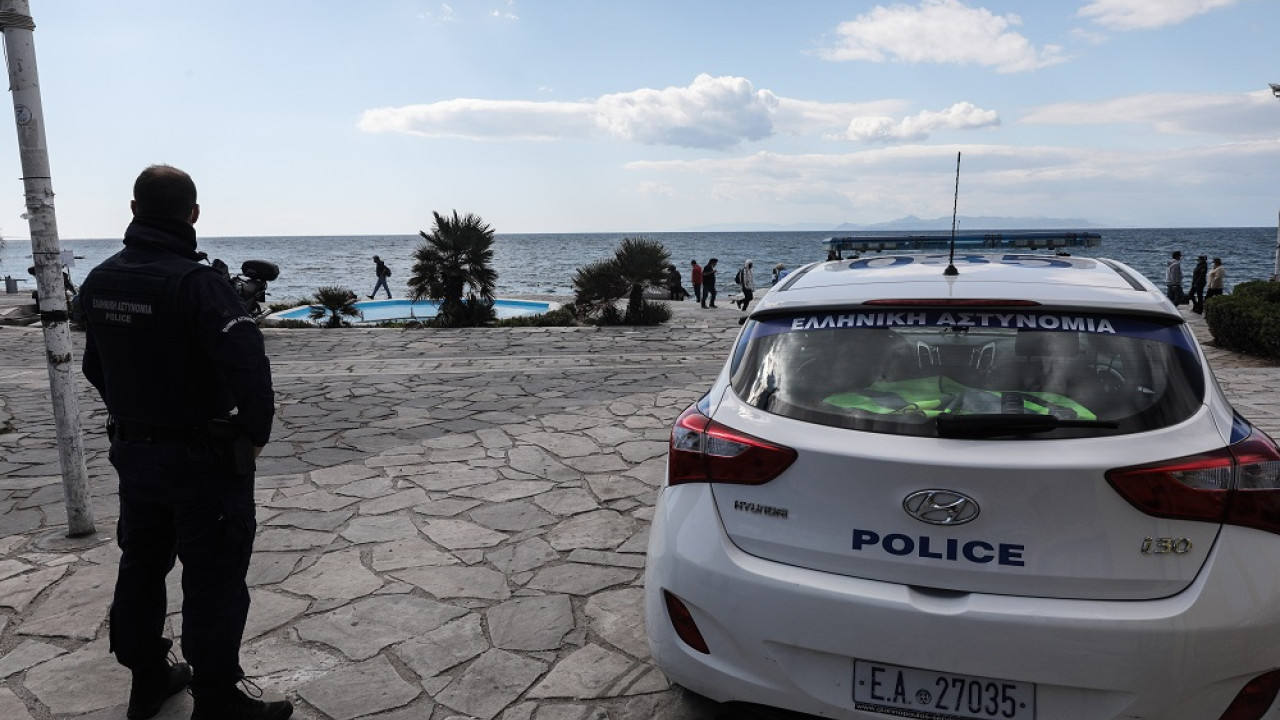 Τραγωδία στο Παλαιό Φάληρο: Ενδείξεις για εγκληματική ενέργεια στο νεκρό κορίτσι – Ανέλαβε το Ανθρωποκτονιών Τραγωδία στο Παλαιό Φάληρο: Ενδείξεις για εγκληματική ενέργεια στο νεκρό κορίτσι – Ανέλαβε το Ανθρωποκτονιών