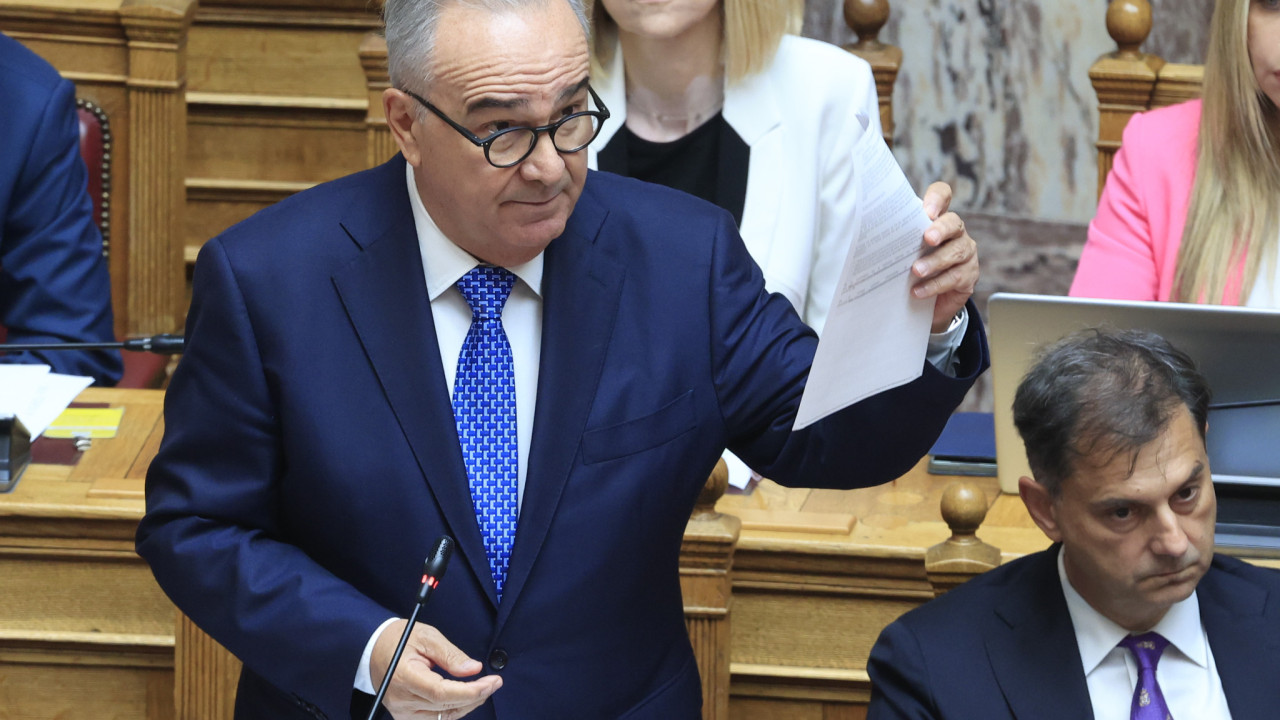 Παπαθανάσης: «Κατά τη διάρκεια της θητείας του κ. Χαρίτση τα 13 έργα που έτρεξαν ψηφιακά, είχαν μόνο μια προσφορά»