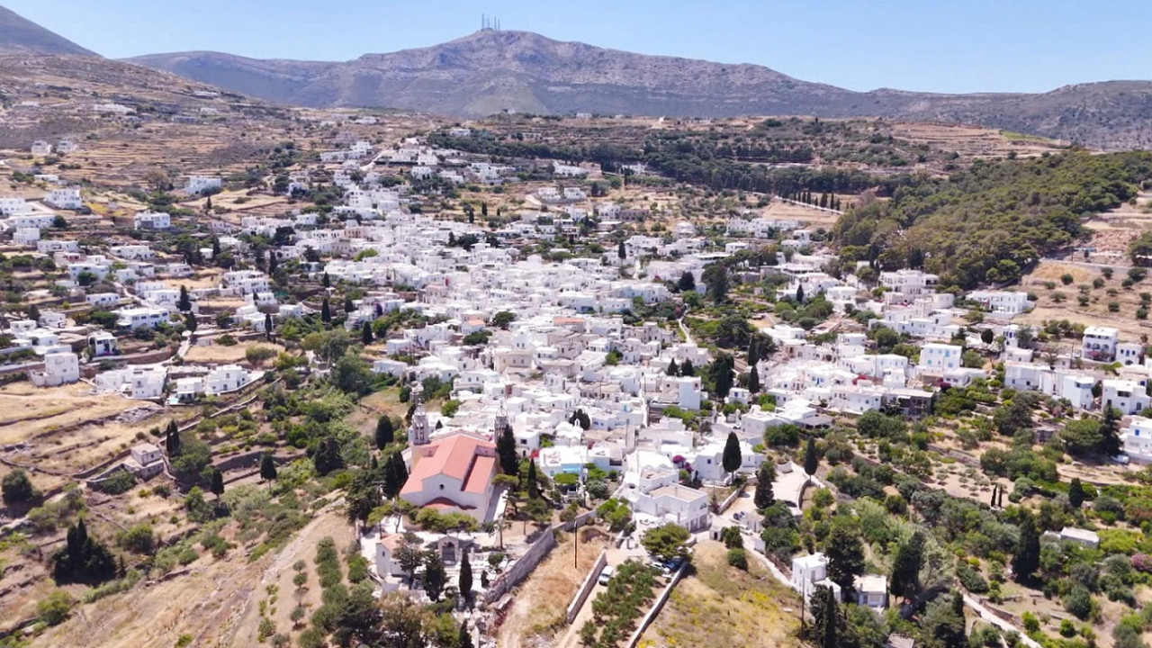 «Όπου Υπάρχει Ελλάδα»: Στούντιό μας η Πάρος σήμερα, στις 14.45 στον ΣΚΑΪ (Trailer)