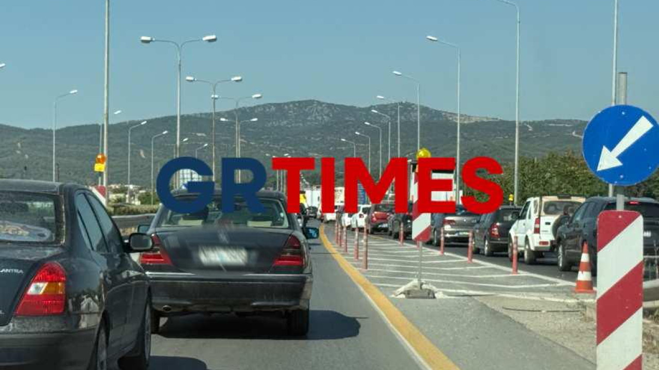 Θεσσαλονίκη: Μποτιλιάρισμα στην Περιφερειακή Οδό εξαιτίας καραμπόλας 6 οχημάτων Θεσσαλονίκη: Μποτιλιάρισμα στην Περιφερειακή Οδό εξαιτίας καραμπόλας 6 οχημάτων