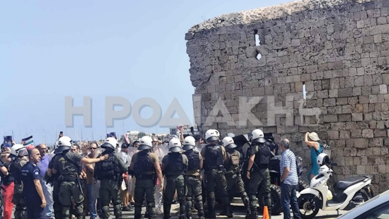 Ρόδος: Ένταση στο λιμάνι με την άφιξη Ισραηλινών τουριστών Ρόδος: Ένταση στο λιμάνι με την άφιξη Ισραηλινών τουριστών