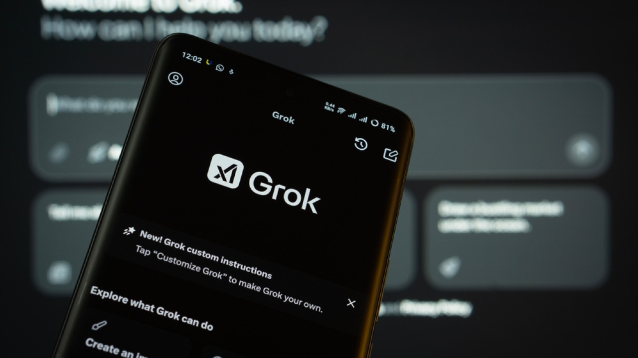 Σάλος με το Grok του Μασκ για τα αντισημιτικά του σχόλια στο Χ
