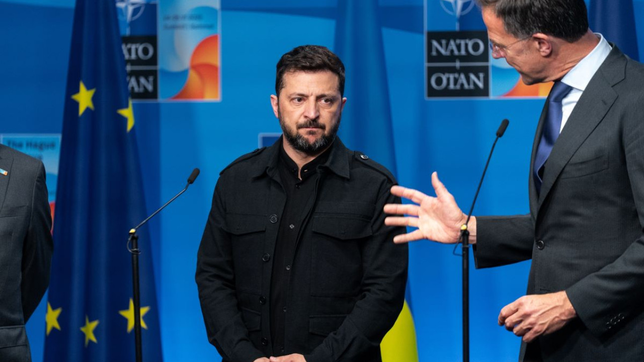 Politico: Ο ύπουλος εχθρός της Ουκρανίας είναι η ίδια η ηγεσία της
