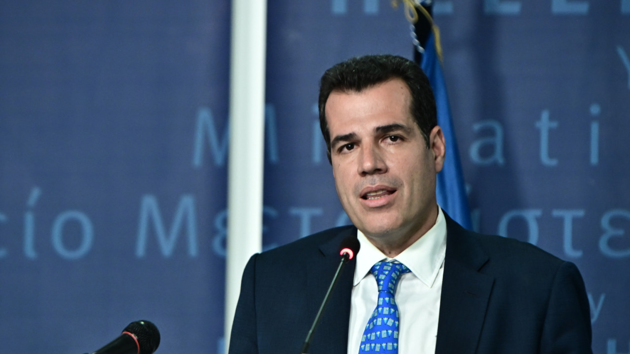 Πλεύρης στον ΣΚΑΪ: Έχουμε μια εξισορρόπηση στις μεταναστευτικές ροές Πλεύρης στον ΣΚΑΪ: Έχουμε μια εξισορρόπηση στις μεταναστευτικές ροές