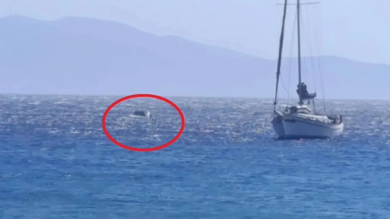 Τήνος: Αυτοκίνητο έπεσε στη θάλασσα και βυθίστηκε – Δείτε βίντεο Τήνος: Αυτοκίνητο έπεσε στη θάλασσα και βυθίστηκε – Δείτε βίντεο