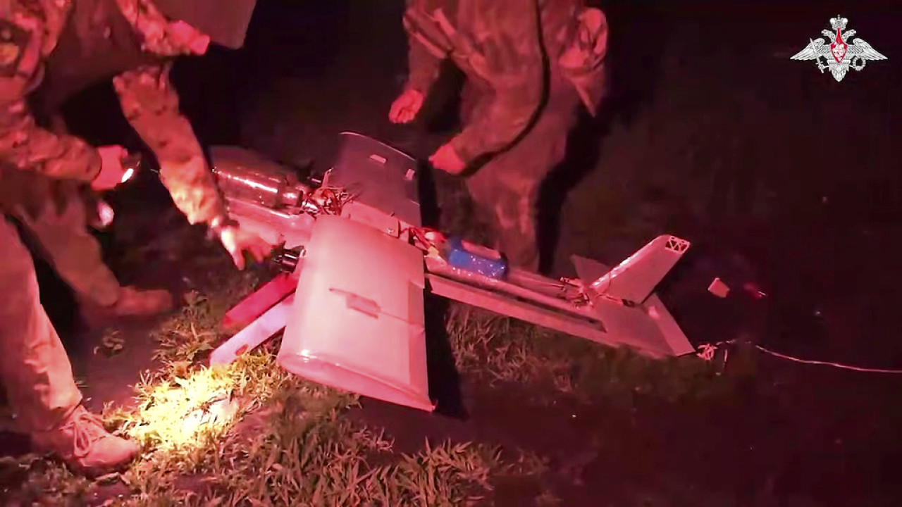 Ρωσία: Ουκρανική επίθεση με drones – Έκλεισαν προσωρινά δύο αεροδρόμια Ρωσία: Ουκρανική επίθεση με drones – Έκλεισαν προσωρινά δύο αεροδρόμια