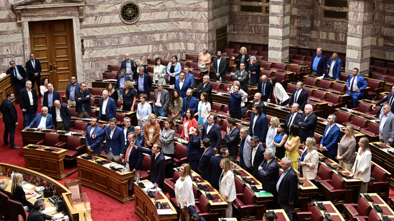Καταψηφίστηκαν οι προτάσεις της αντιπολίτευσης για σύσταση προανακριτικής Καταψηφίστηκαν οι προτάσεις της αντιπολίτευσης για σύσταση προανακριτικής
