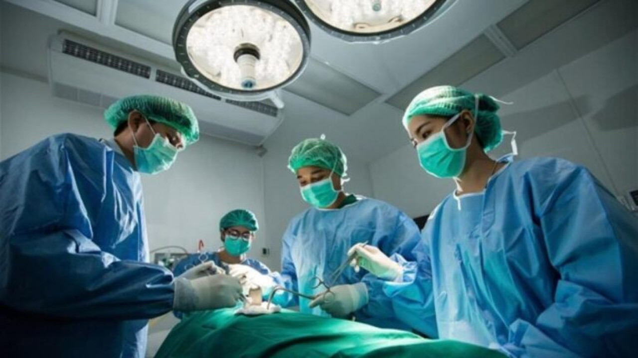 Τορίνο: Ολοκληρώθηκε η μεταμόσχευση ήπατος στον 15χρονο Δημήτρη