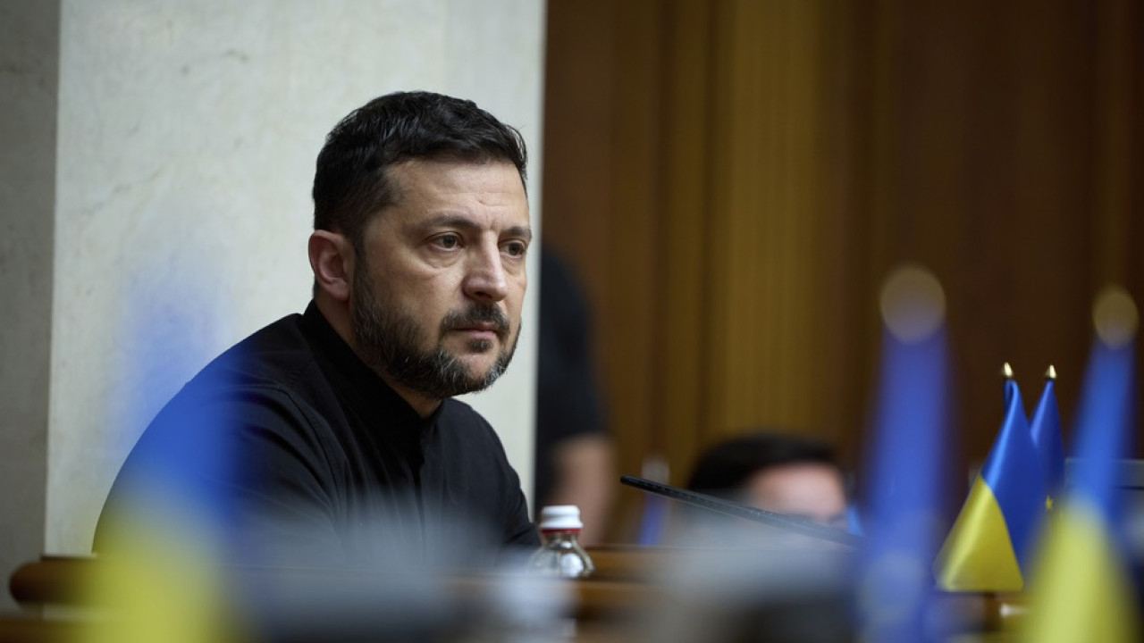 Ουκρανία: Ο Ζελένσκι λέει ότι θα διατηρήσει την ανεξαρτησία των φορέων κατά της διαφθοράς Ουκρανία: Ο Ζελένσκι λέει ότι θα διατηρήσει την ανεξαρτησία των φορέων κατά της διαφθοράς