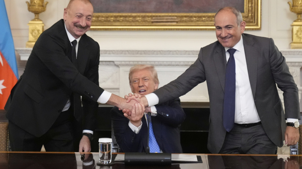 Αρμενία και Αζερμπαϊτζάν υπέγραψαν ειρηνευτική συμφωνία στον Λευκό Οίκο Αρμενία και Αζερμπαϊτζάν υπέγραψαν ειρηνευτική συμφωνία στον Λευκό Οίκο
