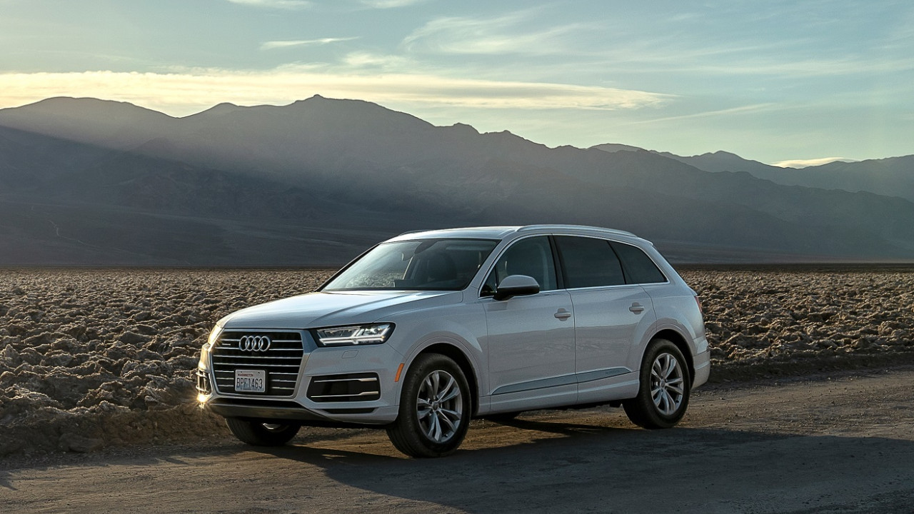 ΗΠΑ: Γιατί χιλιάδες αυτοκίνητα Audi εγκαταλείφθηκαν στην έρημο Μοχάβε ΗΠΑ: Γιατί χιλιάδες αυτοκίνητα Audi εγκαταλείφθηκαν στην έρημο Μοχάβε
