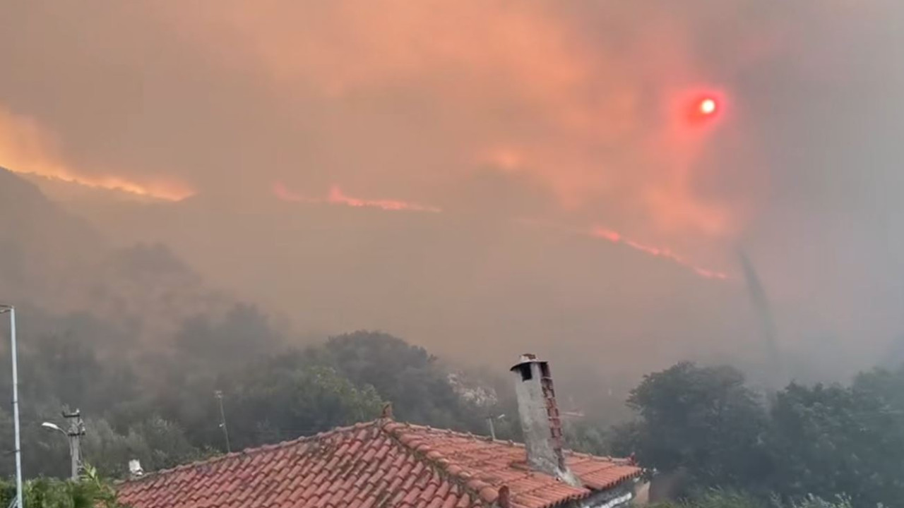 Μεγάλη φωτιά στην Αλβανία – Κίνδυνος να περάσει σε ελληνικό έδαφος 