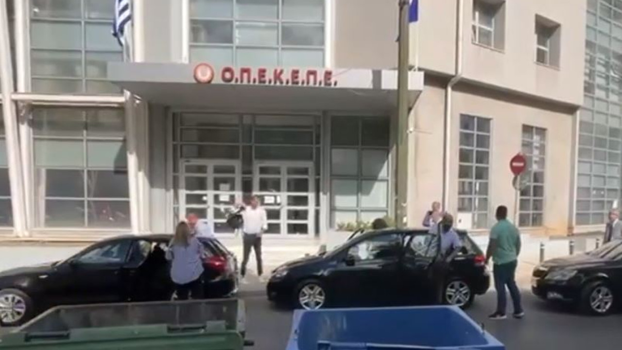 Πρώτη επίσκεψη στελεχών στην ΑΑΔΕ στον ΟΠΕΚΕΠΕ – Τα στοιχεία που ζήτησαν άμεσα
