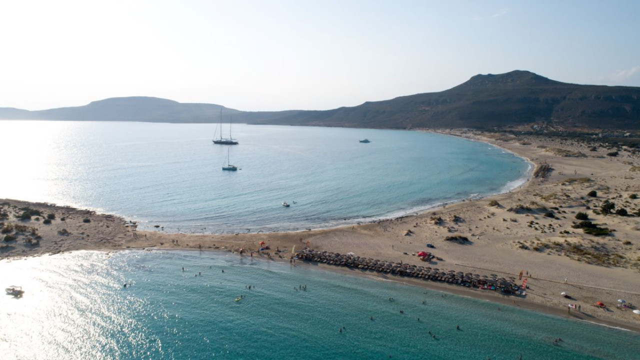 Ελαφόνησος: Ο εξωτικός παράδεισος της Πελοποννήσου Ελαφόνησος: Ο εξωτικός παράδεισος της Πελοποννήσου