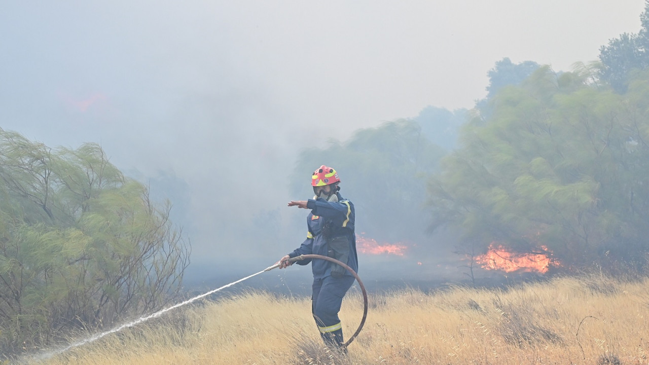 Κερατέα: Η στιγμή που ξεσπάει νέα εστία πυρκαγιάς Κερατέα: Η στιγμή που ξεσπάει νέα εστία πυρκαγιάς