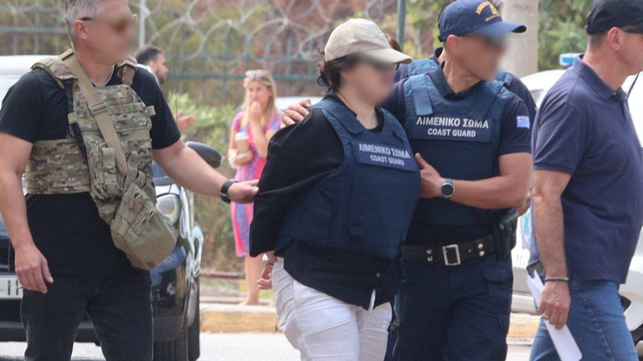 Νεκρό κοριτσάκι στο Π. Φάληρο: Προφυλακίστηκε η μητέρα μετά την πολύωρη απολογία της Νεκρό κοριτσάκι στο Π. Φάληρο: Προφυλακίστηκε η μητέρα μετά την πολύωρη απολογία της