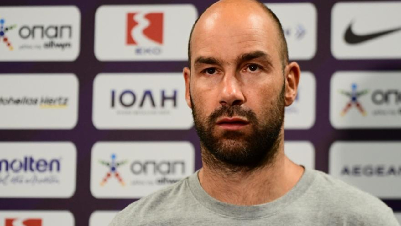 Σπανούλης για Ρογκαβόπουλο: «Ξέρετε πολλούς 23χρονους να μη θέλουν να συμμετέχουν στην Εθνική;» Σπανούλης για Ρογκαβόπουλο: «Ξέρετε πολλούς 23χρονους να μη θέλουν να συμμετέχουν στην Εθνική;»