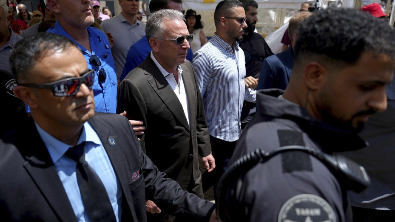 Ο Γουίτκοφ συναντήθηκε στο Τελ Αβίβ με οικογένειες ομήρων στη Γάζα