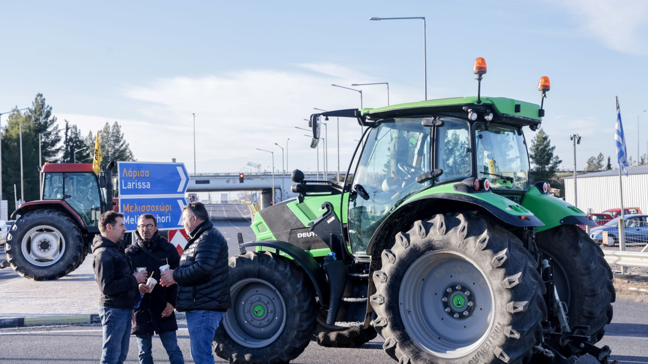 &Sigma;&tau;&omicron;&nu; &epsilon;&iota;&sigma;&alpha;&gamma;&gamma;&epsilon;&lambda;έ&alpha; &tau;&omicron; &mu;&pi;&lambda;ό&kappa;&omicron; &tau;&eta;&sigmaf; &Nu;ί&kappa;&alpha;&iota;&alpha;&sigmaf; &gamma;&iota;&alpha; &tau;&omicron;&nu; &beta;&alpha;&nu;&delta;&alpha;&lambda;&iota;&sigma;&mu;ό &tau;&rho;&alpha;&kappa;&tau;έ&rho; - &laquo;&Pi;&rho;&omicron;&beta;&omicron;&kappa;ά&tau;&sigma;&iota;&alpha;, &nu;&alpha; &alpha;&nu;&omicron;ί&xi;&omicron;&upsilon;&nu; &omicron;&iota; &kappa;ά&mu;&epsilon;&rho;&epsilon;&sigmaf;&raquo; (&beta;ί&nu;&tau;&epsilon;&omicron;)