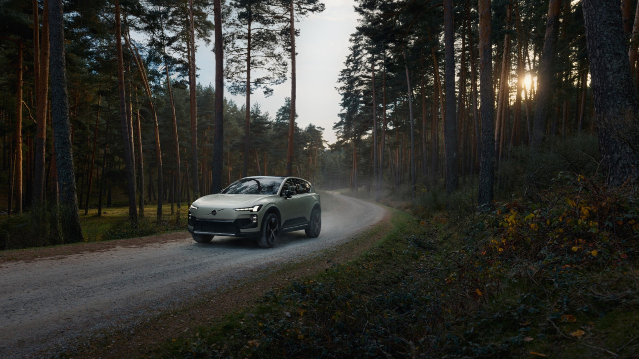 &Tau;&omicron; Volvo EX60 Cross Country &epsilon;ί&nu;&alpha;&iota; &sigma;&chi;&epsilon;&delta;&iota;&alpha;&sigma;&mu;έ&nu;&omicron; &gamma;&iota;&alpha; &nu;&alpha; &kappa;ά&nu;&epsilon;&iota; &kappa;&alpha;&iota; &nu;&alpha; &beta;&lambda;έ&pi;&epsilon;&iota; &pi;&epsilon;&rho;&iota;&sigma;&sigma;ό&tau;&epsilon;&rho;&alpha;