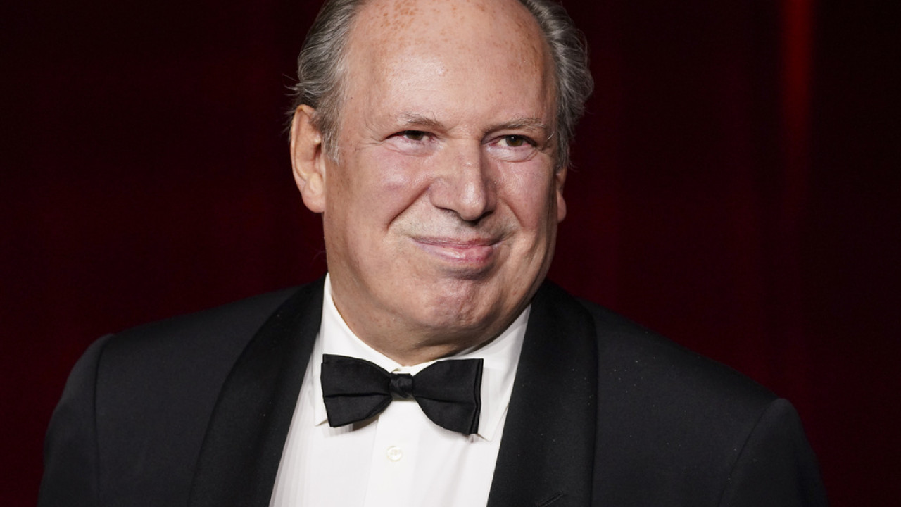 &Chi;&alpha;&nu;&sigmaf; &Zeta;ί&mu;&epsilon;&rho;: &Theta;&alpha; &laquo;&nu;&tau;ύ&sigma;&epsilon;&iota;&raquo; &mu;&omicron;&upsilon;&sigma;&iota;&kappa;ά &tau;&eta; &phi;&iota;&lambda;ό&delta;&omicron;&xi;&eta; &sigma;&epsilon;&iota;&rho;ά &laquo;Harry Potter&raquo; &tau;&omicron;&upsilon; HBO