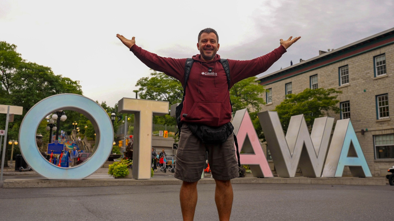 Happy Traveller &sigma;&tau;&eta;&nu; &Omicron;&tau;&tau;ά&beta;&alpha; &tau;&omicron;&upsilon; &Kappa;&alpha;&nu;&alpha;&delta;ά