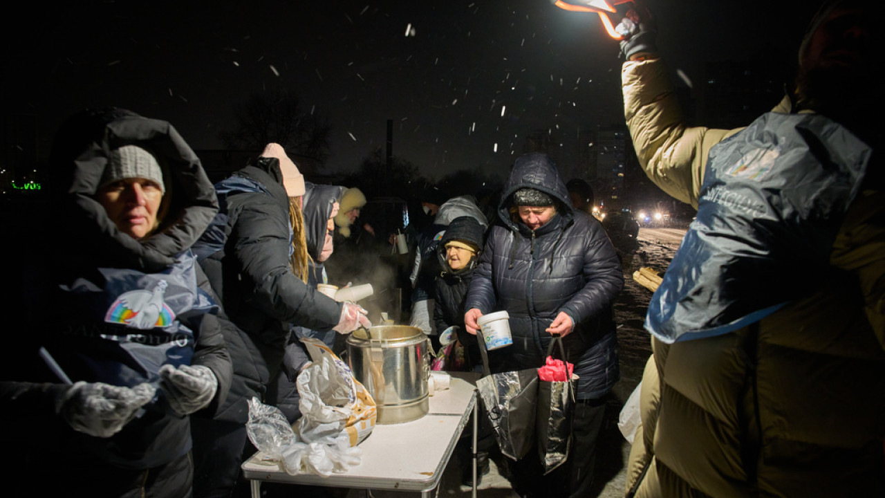 &Rho;&omega;&sigma;&iota;&kappa;ό &sigma;&phi;&upsilon;&rho;&omicron;&kappa;ό&pi;&eta;&mu;&alpha; &sigma;&tau;&eta;&nu; &Omicron;&upsilon;&kappa;&rho;&alpha;&nu;ί&alpha;: &Epsilon;&kappa;&tau;&epsilon;&tau;&alpha;&mu;έ&nu;&epsilon;&sigmaf; &delta;&iota;&alpha;&kappa;&omicron;&pi;έ&sigmaf; &rho;&epsilon;ύ&mu;&alpha;&tau;&omicron;&sigmaf; &kappa;&alpha;&iota; &theta;έ&rho;&mu;&alpha;&nu;&sigma;&eta;&sigmaf; &epsilon;&nu; &mu;έ&sigma;&omega; &delta;&iota;&alpha;&pi;&rho;&alpha;&gamma;&mu;&alpha;&tau;&epsilon;ύ&sigma;&epsilon;&omega;&nu; &sigma;&tau;&omicron; &Alpha;&mu;&pi;&omicron;ύ &Nu;&tau;ά&mu;&iota;