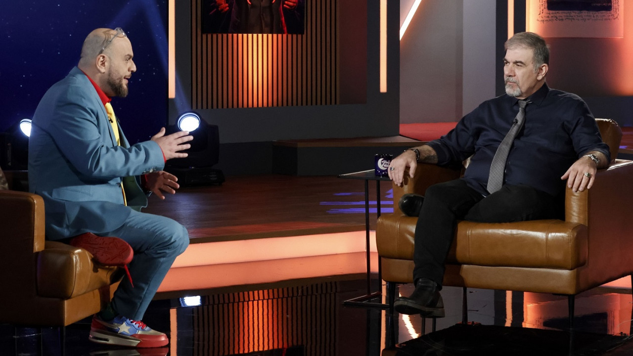 &laquo;&Sigma;&tau;&eta;&nu; &alpha;&gamma;&kappa;&alpha;&lambda;&iota;ά &tau;&omicron;&upsilon; &Phi;ά&nu;&eta;&raquo;: &Delta;&eta;&mu;ή&tau;&rho;&eta;&sigmaf; &Sigma;&tau;&alpha;&rho;ό&beta;&alpha;&sigmaf;, &Phi;&alpha;ί&eta; &Xi;&upsilon;&lambda;ά, &Chi;&rho;&upsilon;&sigma;&eta;ί&delta;&alpha; &Gamma;&kappa;&alpha;&gamma;&kappa;&omicron;ύ&tau;&eta; έ&rho;&chi;&omicron;&nu;&tau;&alpha;&iota; &mu;&epsilon; &epsilon;&xi;&omicron;&mu;&omicron;&lambda;&omicron;&gamma;&eta;&tau;&iota;&kappa;ή &delta;&iota;ά&theta;&epsilon;&sigma;&eta; (Trailer)