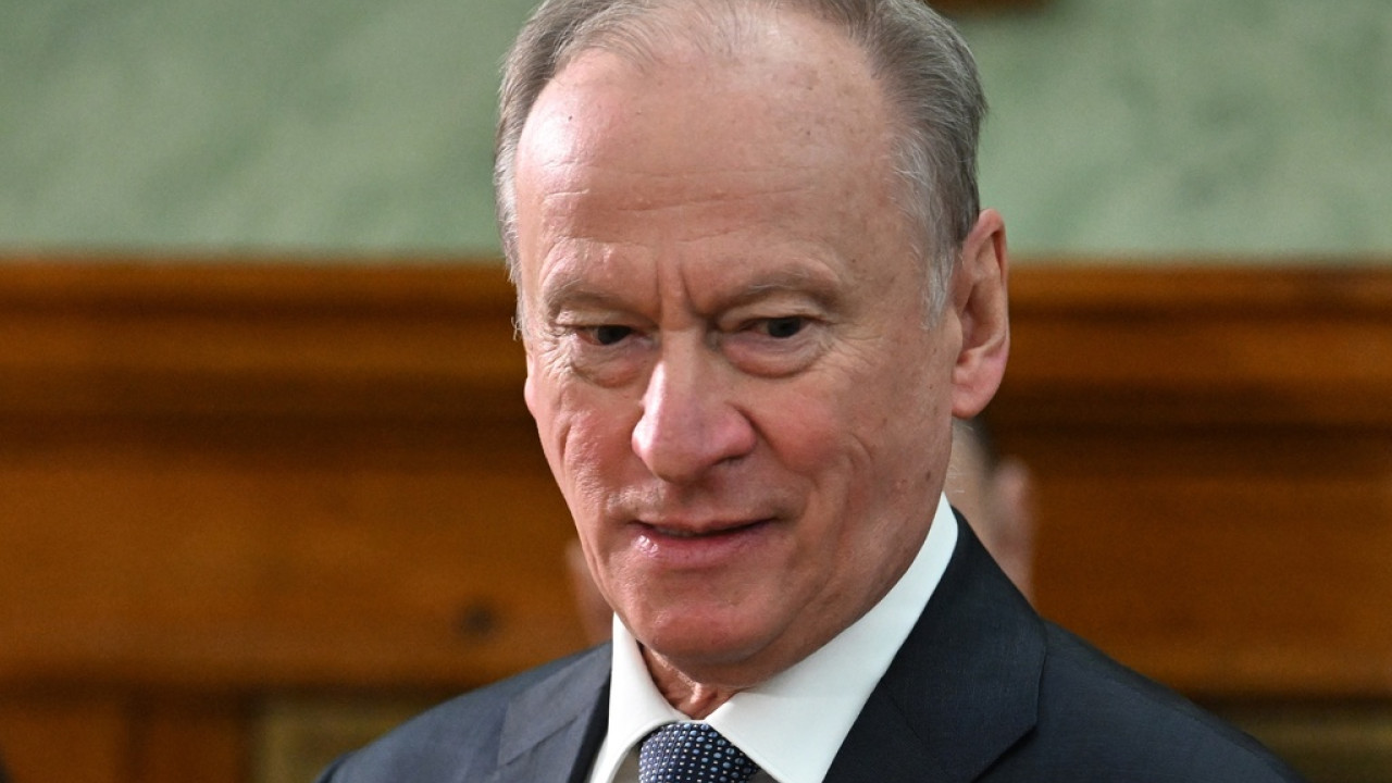 &Pi;&alpha;&tau;&rho;&omicron;ύ&sigma;&epsilon;&phi;: &Pi;&rho;&omicron;&epsilon;&iota;&delta;&omicron;&pi;&omicron;&iota;&epsilon;ί &tau;&iota;&sigmaf; &epsilon;&upsilon;&rho;&omega;&pi;&alpha;ϊ&kappa;έ&sigmaf; &delta;&upsilon;&nu;ά&mu;&epsilon;&iota;&sigmaf; &nu;&alpha; &mu;&eta;&nu; &sigma;&upsilon;&lambda;&lambda;&alpha;&mu;&beta;ά&nu;&omicron;&upsilon;&nu; &rho;&omega;&sigma;&iota;&kappa;ά &pi;&lambda;&omicron;ί&alpha;