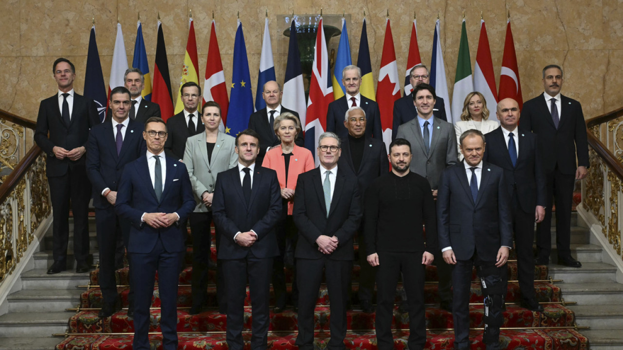 ΒΡΕΤΑΝΙΑ, ΝΟΡΒΗΓΙΑ ΚΑΙ ΓΑΛΛΙΑ ΥΠΟΣΧΟΝΤΑΙ ΝΕΑ ΒΟΗΘΕΙΑ ΕΚΑΤΟΝΤΑΔΩΝ ΕΚΑΤ. ΕΥΡΩ ΣΤΟ ΚΙΕΒΟ, ΑΠΕΝΑΝΤΙ ΣΤΑ ΡΩΣΙΚΑ ΠΛΗΓΜΑΤΑ