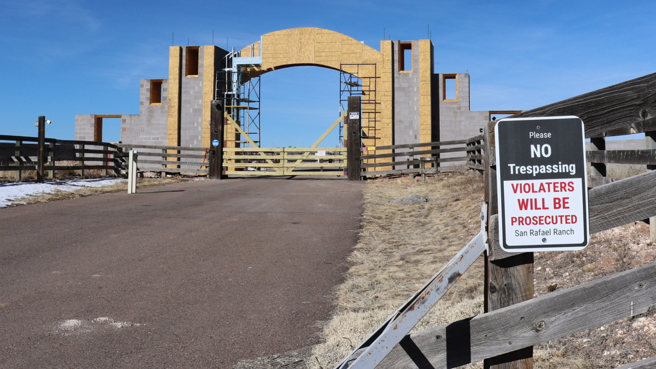 &Xi;&epsilon;&kappa;&iota;&nu;ά έ&rho;&epsilon;&upsilon;&nu;&alpha; &sigma;&tau;&omicron; &rho;ά&nu;&tau;&sigma;&omicron; &tau;&omicron;&upsilon; Έ&pi;&sigma;&tau;&alpha;ϊ&nu; &gamma;&iota;&alpha; &theta;&alpha;&mu;&mu;έ&nu;&epsilon;&sigmaf; &sigma;&omicron;&rho;&omicron;ύ&sigmaf; &delta;ύ&omicron; &kappa;&omicron;&rho;&iota;&tau;&sigma;&iota;ώ&nu;