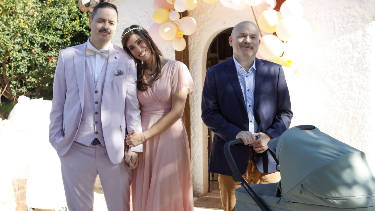 &Tau;ό&tau;&epsilon; &kappa;&alpha;&iota; &Tau;ώ&rho;&alpha;: &laquo;&Beta;ά&phi;&tau;&iota;&sigma;&eta;&raquo; - &Tau;&epsilon;&tau;ά&rho;&tau;&eta; 4 &Phi;&epsilon;&beta;&rho;&omicron;&upsilon;&alpha;&rho;ί&omicron;&upsilon; &sigma;&tau;&iota;&sigmaf; 21.00, &sigma;&tau;&omicron;&nu; &Sigma;&Kappa;&Alpha;Ϊ (Trailer)