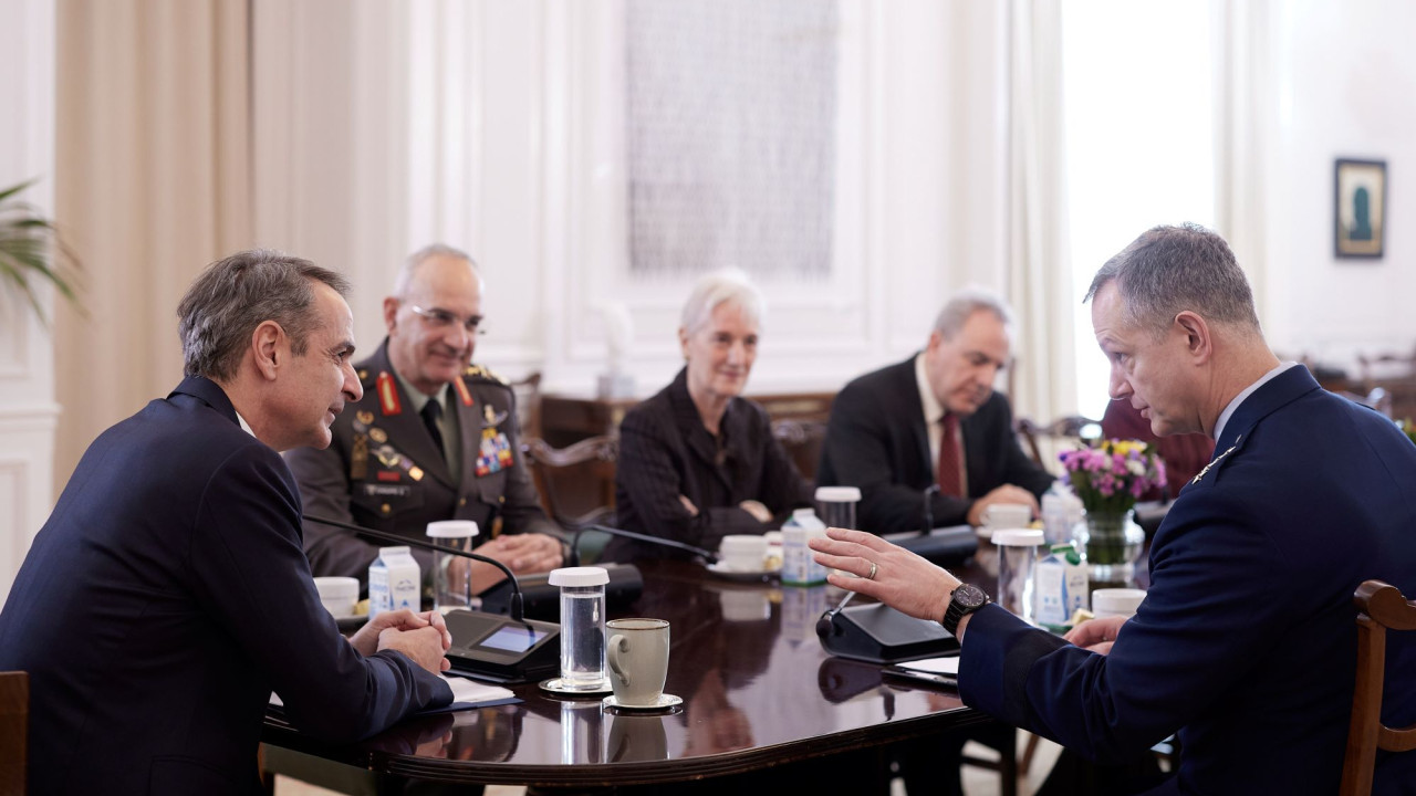 &Sigma;&upsilon;&nu;ά&nu;&tau;&eta;&sigma;&eta; &Delta;έ&nu;&delta;&iota;&alpha;-&Mu;&eta;&tau;&sigma;&omicron;&tau;ά&kappa;&eta; &mu;&epsilon; &tau;&omicron;&nu; &epsilon;&upsilon;&rho;&omega;&pi;&alpha;ί&omicron; &Alpha;&nu;ώ&tau;&alpha;&tau;&omicron; &Delta;&iota;&omicron;&iota;&kappa;&eta;&tau;ή &tau;&omicron;&upsilon; &Nu;&Alpha;&Tau;&Omicron;