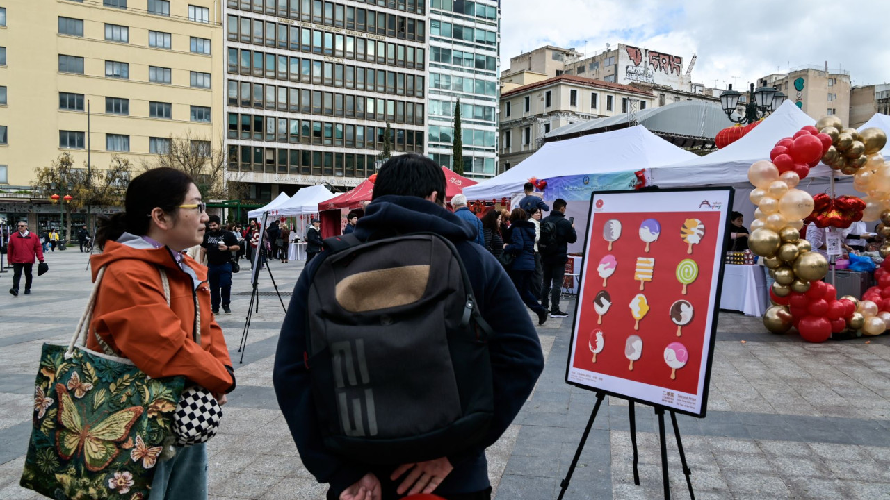 &Epsilon;&omicron;&rho;&tau;&alpha;&sigma;&mu;ό&sigmaf; &Kappa;&iota;&nu;&epsilon;&zeta;&iota;&kappa;ή&sigmaf; &Pi;&rho;&omega;&tau;&omicron;&chi;&rho;&omicron;&nu;&iota;ά&sigmaf; &sigma;&tau;&eta;&nu; &Alpha;&theta;ή&nu;&alpha;: &Epsilon;&nu;&tau;&upsilon;&pi;&omega;&sigma;&iota;&alpha;&kappa;έ&sigmaf; &epsilon;&kappa;&delta;&eta;&lambda;ώ&sigma;&epsilon;&iota;&sigmaf; &sigma;&tau;&eta;&nu; &pi;&lambda;&alpha;&tau;&epsilon;ί&alpha; &Kappa;&omicron;&tau;&zeta;&iota;ά - &Delta;&epsilon;ί&tau;&epsilon; &beta;ί&nu;&tau;&epsilon;&omicron;