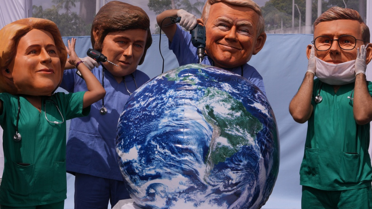 &Pi;ώ&sigmaf; &omicron; &Tau;&rho;&alpha;&mu;&pi; &mu;&pi;&omicron;&rho;&epsilon;ί &nu;&alpha; &pi;&epsilon;&rho;&iota;&omicron;&rho;ί&sigma;&epsilon;&iota; &tau;&omicron;&nu; &laquo;&kappa;&lambda;&iota;&mu;&alpha;&tau;&iota;&kappa;ό &pi;&alpha;&nu;&iota;&kappa;ό&raquo; &mu;&epsilon; &lambda;&iota;&gamma;ό&tau;&epsilon;&rho;&alpha; &alpha;&pi;ό 2 &epsilon;&kappa;&alpha;&tau;. &delta;&omicron;&lambda;ά&rho;&iota;&alpha;