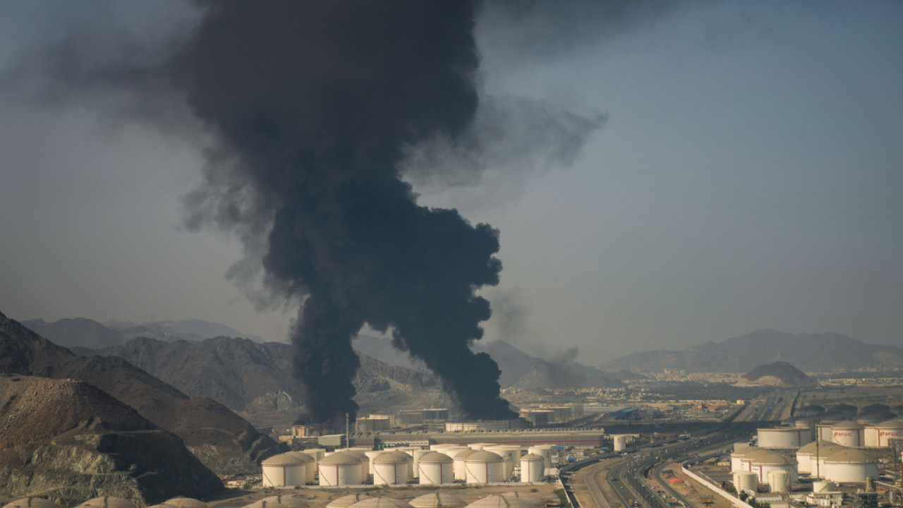 ΤΑ ΗΑΕ ΑΝΑΣΤΕΛΛΟΥΝ ΜΕΡΟΣ ΤΗΣ ΦΟΡΤΩΣΗΣ ΠΕΤΡΕΛΑΙΟΥ ΜΕΤΑ ΤΗΝ ΙΡΑΝΙΚΗ ΕΠΙΘΕΣΗ - «ΕΚΚΕΝΩΣΤΕ ΤΩΡΑ» ΛΕΕΙ Η ΤΕΧΕΡΑΝΗ