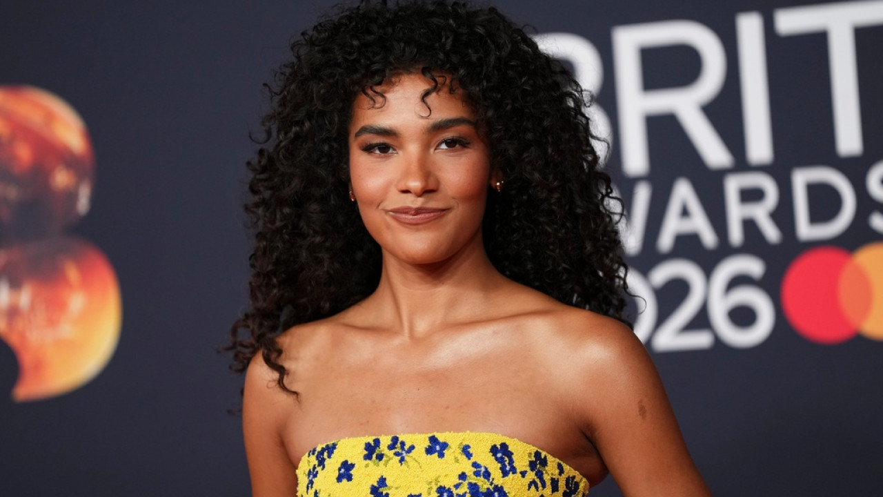 Brit Awards 2026: 4 &beta;&rho;&alpha;&beta;&epsilon;ί&alpha; &gamma;&iota;&alpha; &tau;&eta;&nu; Olivia Dean &kappa;&alpha;&iota; &epsilon;&iota;&delta;&iota;&kappa;ή &beta;&rho;ά&beta;&epsilon;&upsilon;&sigma;&eta; &sigma;&tau;&omicron;&nu; Ozzy Osbourne