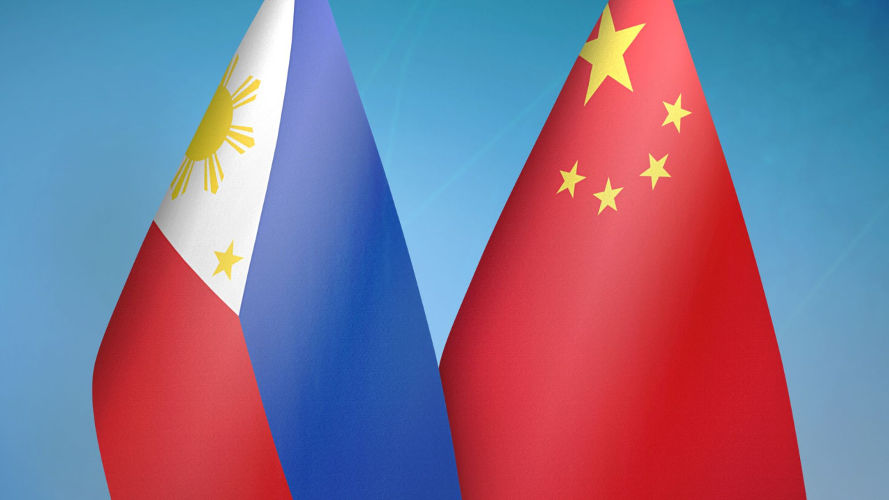 ΦΙΛΙΠΠΙΝΕΣ: ΣΥΛΛΗΨΗ ΦΙΛΙΠΠΙΝΕΖΩΝ ΥΠΗΚΟΩΝ ΓΙΑ ΚΑΤΑΣΚΟΠΕΙΑ ΥΠΕΡ ΤΗΣ ΚΙΝΑΣ