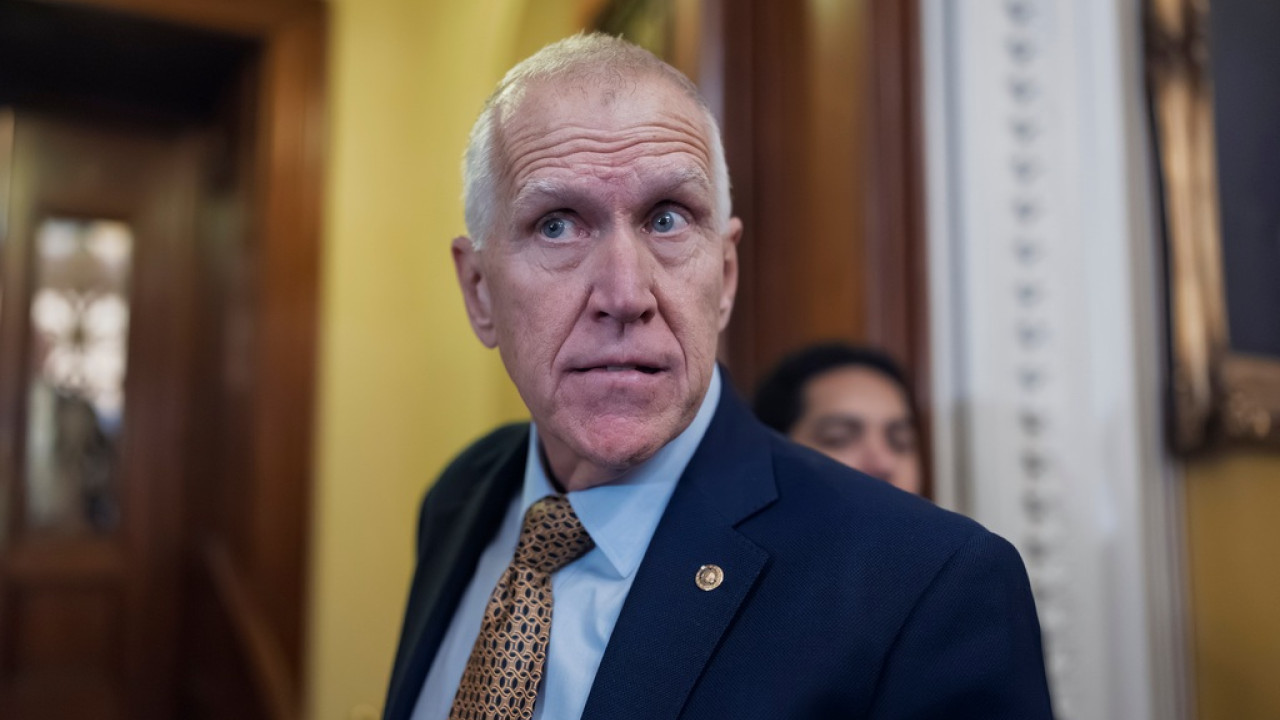 ΡΕΠΟΥΜΠΛΙΚΑΝΟΣ ΒΟΥΛΕΥΤΗΣ: Ο ΤΡΑΜΠ ΟΦΕΙΛΕΙ ΝΑ ΕΞΗΓΗΣΕΙ ΣΤΟΥΣ ΑΜΕΡΙΚΑΝΟΥΣ ΤΟ ΣΧΕΔΙΟ ΤΟΥ ΓΙΑ ΤΟ ΙΡΑΝ