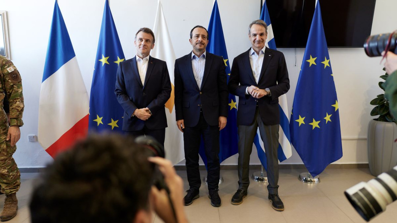 &Mu;ή&nu;&upsilon;&mu;&alpha; &Mu;&eta;&tau;&sigma;&omicron;&tau;ά&kappa;&eta; &alpha;&pi;ό &tau;&eta;&nu; &Pi;ά&phi;&omicron;: &laquo;&Eta; &Kappa;&upsilon;&pi;&rho;&iota;&alpha;&kappa;ή &Delta;&eta;&mu;&omicron;&kappa;&rho;&alpha;&tau;ί&alpha; &tau;&eta;&sigmaf; &epsilon;&upsilon;&rho;&omega;&pi;&alpha;ϊ&kappa;ή&sigmaf; &omicron;&iota;&kappa;&omicron;&gamma;έ&nu;&epsilon;&iota;&alpha;&sigmaf; &delta;&epsilon;&nu; &theta;&alpha; &mu;&epsilon;ί&nu;&epsilon;&iota; &pi;&omicron;&tau;έ &mu;ό&nu;&eta;&raquo;