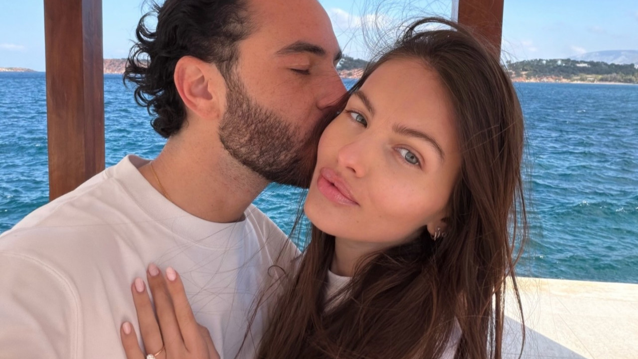 &Tau;&iota;&lambda;ά&nu; &Mu;&pi;&lambda;&omicron;&nu;&tau;ό-&Mu;&pi;&epsilon;&nu; &Alpha;&tau;ά&lambda;: &Eta; &pi;&rho;ό&tau;&alpha;&sigma;&eta; &gamma;ά&mu;&omicron;&upsilon; &sigma;&tau;&eta;&nu; &Epsilon;&lambda;&lambda;ά&delta;&alpha; &kappa;&alpha;&iota; &tau;&omicron; &epsilon;&nu;&tau;&upsilon;&pi;&omega;&sigma;&iota;&alpha;&kappa;ό &mu;&omicron;&nu;ό&pi;&epsilon;&tau;&rho;&omicron; (&phi;&omega;&tau;ό)