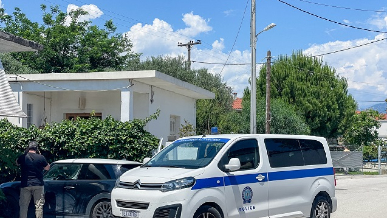 Η ανακοίνωση της ΕΛ.ΑΣ για το φονικό στο Αίγιο: Τα πλυμένα ρ