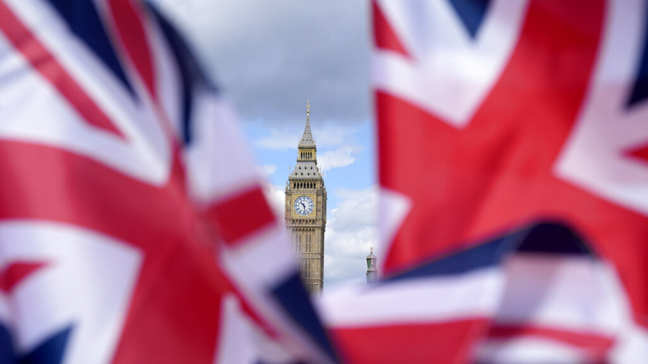 Δέκα χρόνια χάους στη Βρετανία: Από το Brexit στον έβδομο πρωθυπουργό